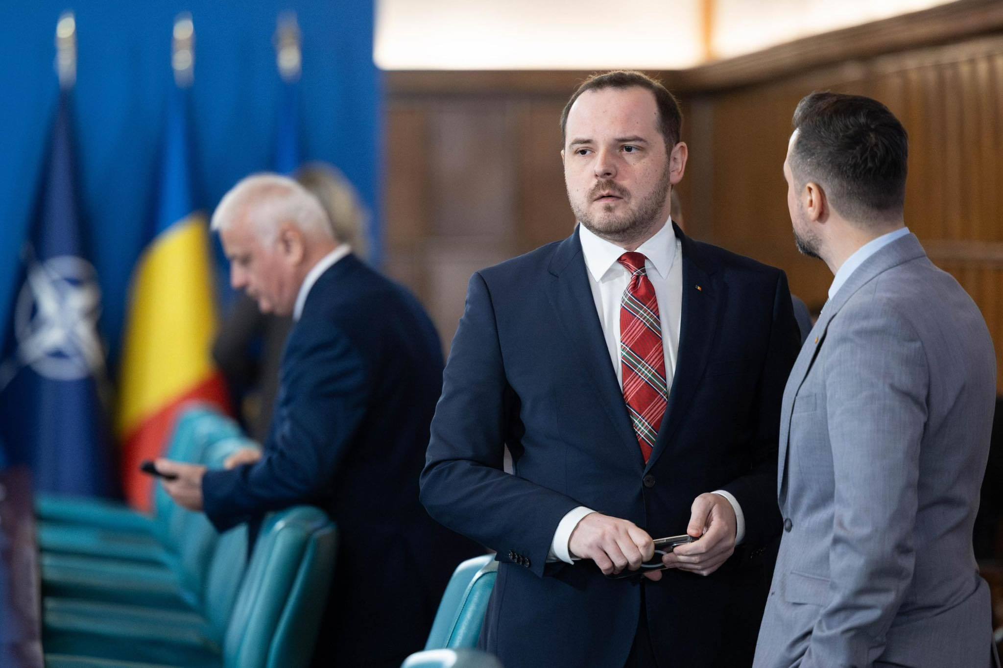 Ministrul Sănătăţii cataloghează drept „sfidare la adresa unei ţări întregi” atitudinea medicilor care profesează în privat în timp ce au program în unităţile sanitare publice