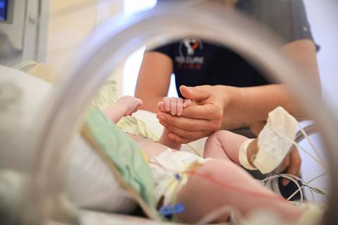 Primul RMN neonatal din România a ajuns la Spitalul Marie Curie din Bucureşti