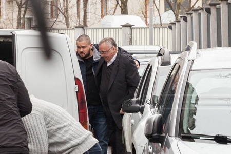 Omul de afaceri Dan Adamescu s-a predat şi va fi încarcerat la Penitenciarul Rahova 