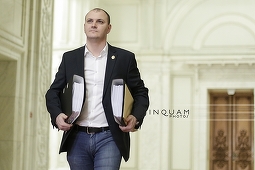 Sebastian Ghiţă, trimis în judecată alături de doi procurori, de fostul şef al Poliţiei Judeţene şi de fostul şef al DGA Prahova