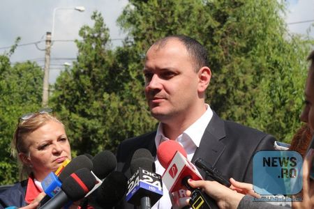 Sebastian Ghiţă se autodenunţă şi spune că a falsificat un raport privind teza de doctorat a Laurei Kovesi
