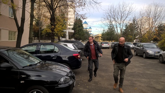 Blejnar, în custodia Poliţiei Prahova după ce anunţase că se predă şi a fost preluat de un filtru la Tâncăbeşti