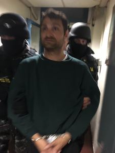 Mandat de arestare preventivă, confirmat pentru interlopul Alen Moisin, acuzat de trafic de droguri şi trafic cu obiecte de artă furate din Spania