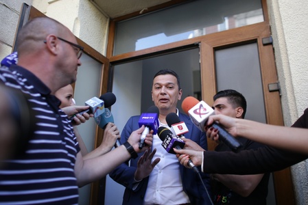 UPDATE - Fostul premier Sorin Grindeanu a fost audiat la DNA mai bine de trei ore: Am dat declaraţii în calitate de martor. Am spus adevărul