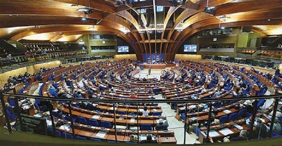 Comisia de Monitorizare a Adunării Parlamentare a Consiliului Europei discută joi solicitarea PNL de sesizare a Comisiei de la Veneţia privind legile justiţiei