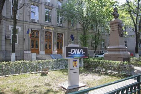 Ministerul Justiţiei anunţă începerea selecţiei pentru ocuparea postului de procuror şef al DNA