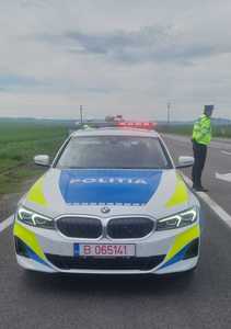 Sibiu: Bărbat prins când conducea băut şi cu viteză peste limita legală, trimis în judecată după ce le-a oferit mită poliţiştilor pentru a nu fi sancţionat