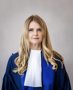 Iulia Motoc, judecător al Curţii Penale Internaţionale, Doctor Honoris Causa al Universităţii de Vest din Timişoara
