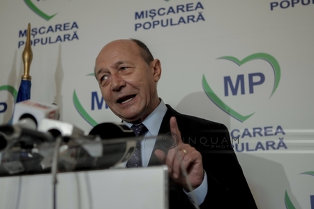 Băsescu, după ce a fost respinsă înregistrarea Mişcării Populare: V-aţi încurcat, băieţi! Vom candida sub numele de PMP