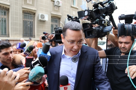 O nouă amânare la Baroul Bucureşti în cazul cererii de excludere a lui Victor Ponta