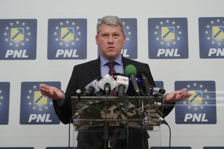 Cătălin Predoiu va deschide lista PNL Călăraşi pentru Camera Deputaţilor