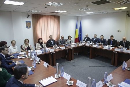 A fost aleasă noua conducere a CSM - Iohannis, la şedinţă: Am speranţa şi încrederea că CCR se va apleca cu profesionalism asupra legilor justiţiei. Ce spun şefa ICCJ, procurorul general, ministrul Justiţiei