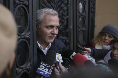 Dragnea, la sosirea la CEx: Voi vota, ca de obicei, cu partidul