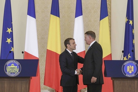 Macron, vorbind despre independenţa magistraţilor: Salut munca preşedintelui român, care nu îşi lasă ţara din mână