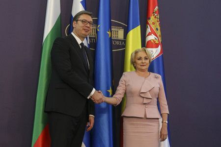 Preşedintele Serbiei, la reuniunea cvadrilaterală de la Bucureşti: Vrem să intrăm în Uniunea Europeană, dar nu putem fără dumneavoastră
