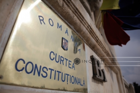 Preşedintele Iohannis anunţă că retrimite Legea referendumului la Curtea Constituţională
