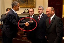 Băsescu, despre fotografia trucată a lui Oprea cu Obama: Înţeleg că falsul e semnalul relansării sale în politică, dar pare că falsul a fost şi semnul sub care şi-a construit toată viaţa marele profesor îndrumător de doctorate