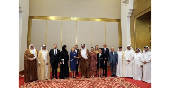Premierul Dăncilă a prezentat oamenilor de afaceri din Oman şi Qatar proiectele pe care Guvernul vrea să le facă în parteneriat public-privat. VIDEO