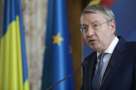 Ciamba: Cred că am închis primul trilog al preşedinţiei României la CUE - o modificare a unui regulament ce vizează finanţarea partidelor politice şi fundaţiilor