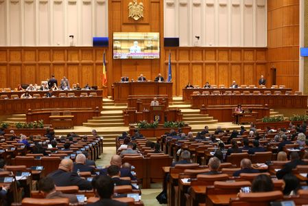 Modificările Codului Penal şi Codului de procedură penală au trecut de Parlament / Dragnea: Nu s-a adus nicio modificare, nici măcar o virgulă, deasupra deciziilor Curţii Constituţionale