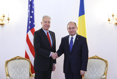 Ambasadorul SUA, în vizită de rămas bun la Ministerul Afacerilor Externe; Hans Klemm a fost primit de ministrul Bogdan Aurescu
