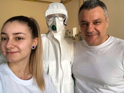 Primarul Devei Florin Oancea şi fiica sa, externaţi după ce s-au vindecat de infecţia cu coronavirus - FOTO
