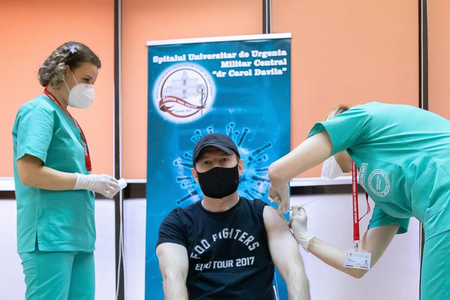 UPDATE Florin Cîţu, după ce a făcut rapelul vaccinului împotriva COVID-19: La fel de uşor ca prima oară, fără niciun fel de probleme