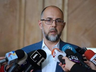 Revocarea lui Vlad Voiculescu - Kelemen Hunor: Această decizie nu se comentează, ci se aplică. UDMR acceptă această decizie şi susţine coaliţia