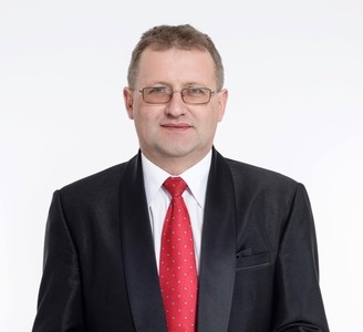 Prahova: Candidatul condamnat pentru pornografie infantilă, ales primar la Şotrile. Al doilea clasat, un candidat liberal, are cu 142 de voturi mai puţin 
