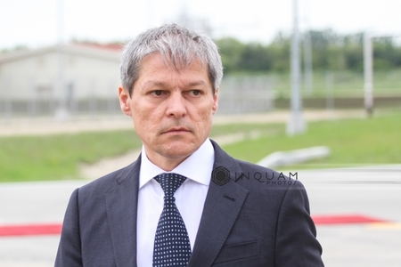 Dacian Cioloş, despre Klaus Iohannis: Am încercat să discutăm, dar nu s-a putut. A spus că era bine să ne fi întâlnit înainte de a se declanşa criza