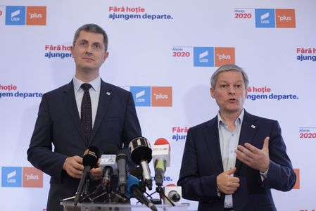 UPDATE - Congresul USR PLUS, ultimul pas din procesul de fuziune - Va fi validată alegerea lui Dacian Cioloş în funcţia de preşedinte al partidului şi vor fi alese forurile de conducere / Mesajele lui Dacian Cioloş şi Dan Barna - VIDEO
