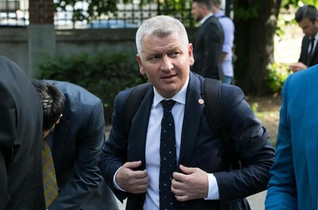 Florin Roman explică cum a ajuns Sorin Grindeanu preşedinte interimar la Camera Deputaţilor: Colegii din USR au refuzat propunerea pe care le-am făcut-o să prelungim mandatul meu cu 2 săptămâni