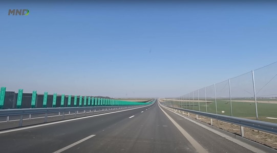 Parlamentul a votat proiectul USR prin care viteza de circulaţie pe drumurile expres va fi de 120 km/h / Drulă: Adoptarea legii a venit fix la timp pentru că, săptămâna viitoare vor fi daţi în circulaţie primii kilometri de drum expres din România