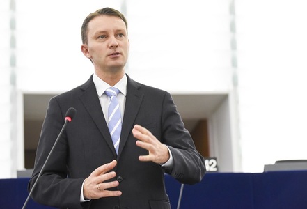 Siegfried Mureşan: Plenul Parlamentului European votează astăzi o rezoluţie în care solicită acordarea statutului de stat candidat la Uniunea Europeană pentru Republica Moldova