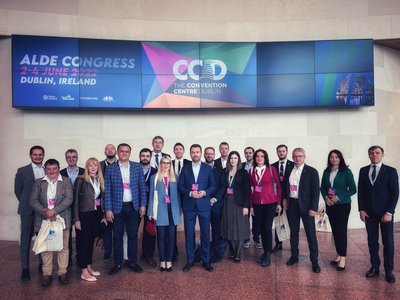 Drulă: Delegaţia USR la Congresul ALDE Europe a cerut Consiliului European să acorde R. Moldova statut de ţară candidat la finele lunii iunie