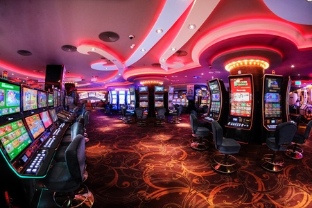USR a depus în Parlament un proiect de lege  pentru eliminarea sălilor de jocuri de noroc din apropierea şcolilor, locurilor de joacă pentru copii, centrelor culturale, spitalelor şi bisericilor