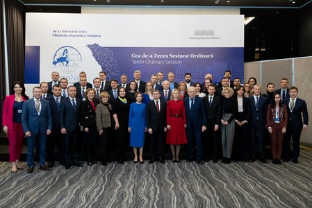 Adunarea Parlamentară „Euronest” a adoptat o rezoluţie prin care solicită Comisiei Europene şi Consiliului UE începerea negocierilor de aderare cu Republica Moldova şi Ucraina, până la finalul anului