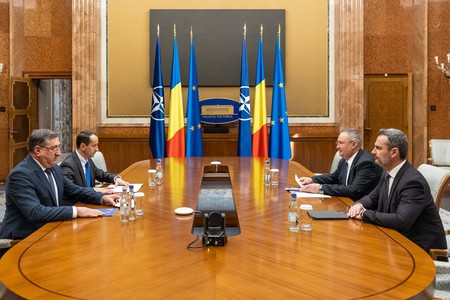 Nicolae Ciucă s-a întâlnit cu preşedintele Comitetului Olimpic şi Sportiv Român, Mihai Covaliu, care a prezentat stadiul pregătirilor pentru organizarea calificării şi participării sportivilor români la Jocurile Olimpice de Vară de la Paris, în 2024