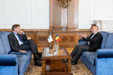 Nicolae Ciucă, întrevedere cu secretarul general adjunct al Organizaţiei pentru Cooperare şi Dezvoltare Economică:  Cred cu tărie că admiterea în OCDE reprezintă pentru România oportunitatea prin care se pot face reforme vitale