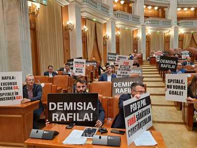 Moţiunea simplă împotriva ministrului Sănătăţii, Alexandru Rafila, a fost respinsă de Camera Deputaţilor