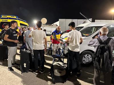 Premierul Marcel Ciolacu va reveni din Egipt, miercuri seară, împreună cu un grup de cetăţeni români evacuaţi din Fâşia Gaza / Aceştia ajung în ţară la bordul unei curse speciale a companiei Tarom, care va ateriza la Baza 90 Transport Aerian