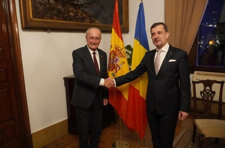 Ambasadorul României în Spania, întrevedere cu primarul oraşului Malaga / Discuţii despre comunitatea românească din Spania şi posibilităţile de colaborare cu universităţi din ţara noastră