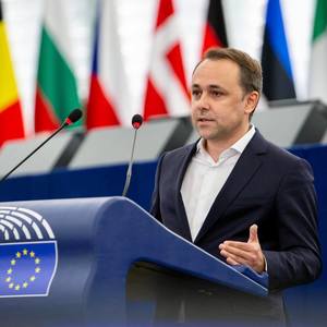 Eurodeputatul REPER Alin Mituţă: Ministrul Agriculturii îi ia de proşti pe fermieri şi pasează către Bruxelles responsabilitatea pentru incompetenţa sa