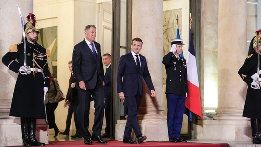 Klaus Iohannis va participa, luni la Paris, la o reuniune de lucru privind războiul de agresiune al Rusiei împotriva Ucrainei, organizată de către Emmanuel Macron