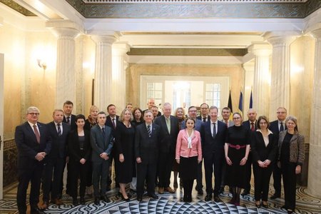 Luminiţa Odobescu a subliniat, la întâlnirea cu ambasadorii statelor UE la Bucureşti, necesitatea continuării sprijinului pentru Ucraina şi Republica Moldova