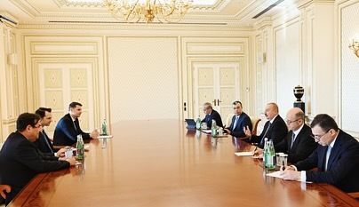 Ministrul Energiei, Sebastian Burduja, întâlnire cu preşedintele Azerbaidjanului, Ilham Aliyev, la Baku: Marile proiecte energetice merg înainte, punte între Marea Caspică şi Marea Neagră