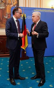 Angel Tîlvăr, întrevedere cu ambasadorul Germaniei: Salutăm angajamentul Germaniei în implementarea măsurilor de descurajare şi apărare dedicate flancului estic aliat