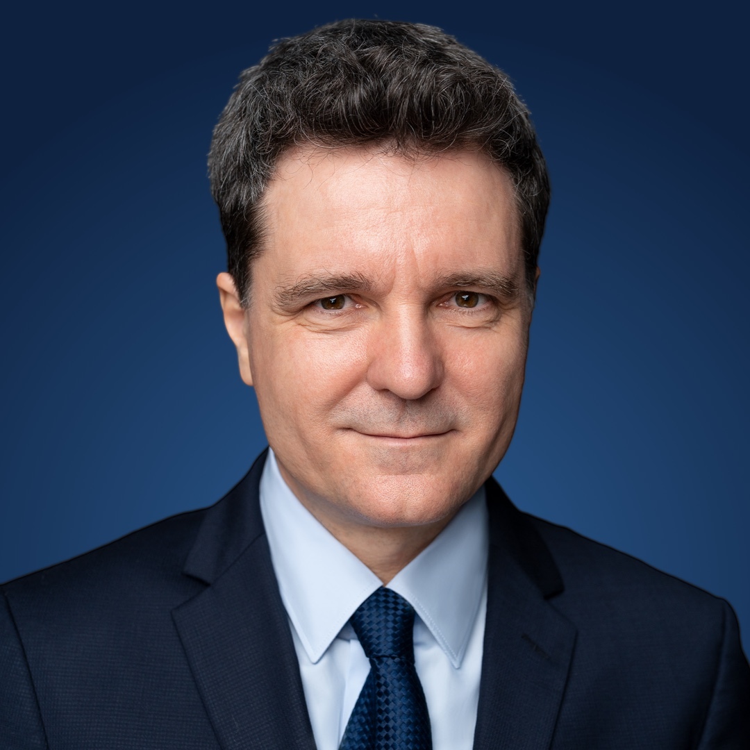 Nicuşor Dan: E fermă candidatura mea. Sunt mii de oameni care s-au înscris voluntari, strâng deja semnături, sunt două mii de oameni care au donat bani, nu pot să mă joc