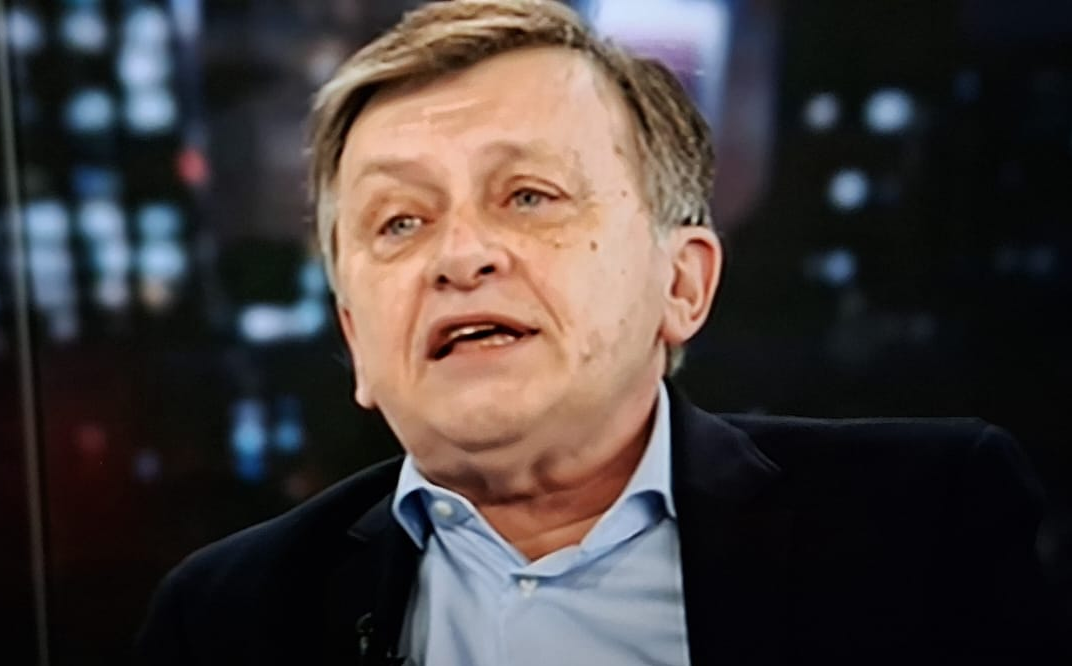 Crin Antonescu: Miza acestor alegeri prezidenţiale nu stă atât în a-i convinge pe nişte oameni că nu gândesc bine, ci constă în a-i convinge pe alegătorii noştri că dacă nu se continuă cu o formulă coerentă, totul se duce de râpă