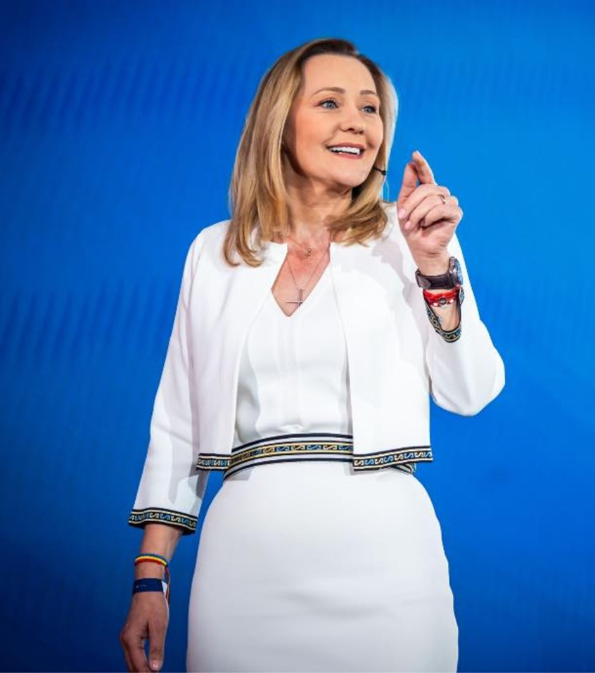 Lasconi, întrebată dacă i-ar trimite din nou scrisoarea lui Trump: Da! Nu ştiţi ce a fost în spatele acelei scrisori. O să spun peste 4 ani, când îşi termină mandatul. Dacă nu era făcută cum a fost făcută, noi astăzi nu am mai fi avut despre ce discuta